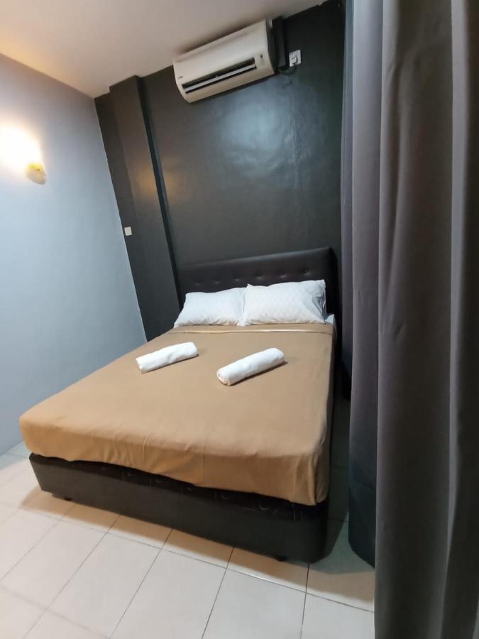 D Layaran Kuantan Lpt Exit 833 Hotel ภายนอก รูปภาพ